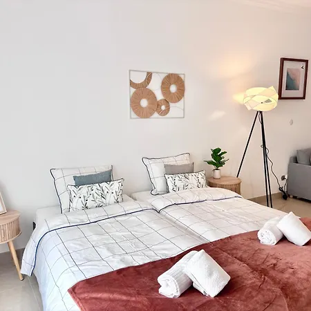 Apartman Sanctuary Comfort - Free Parking & Ac *