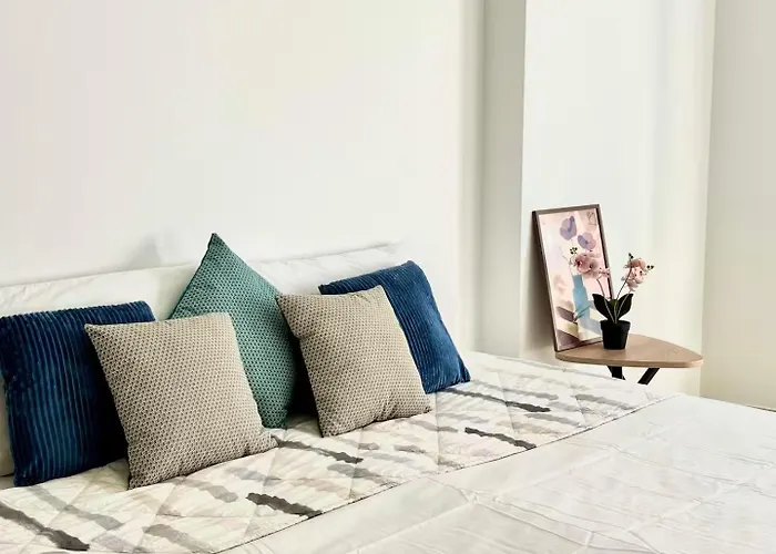 Sanctuary Comfort - Free Parking & Ac Appartement