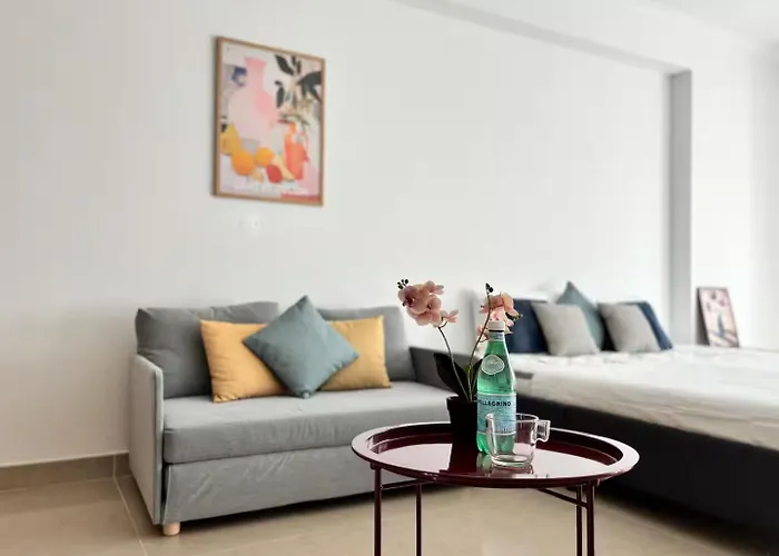 Sanctuary Comfort - Free Parking & Ac Appartement